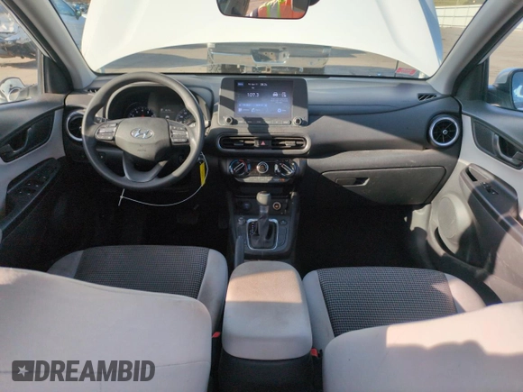 2022 Hyundai Kona SE z VIN KM8K2CAB1NU830115, wystawiony jako Copart lot #52919145 z przebiegiem 42 621 mil mil oraz Szkoda całkowita • Salvage title. Historia ofert i sprzedaży dostępna na DreamBid. Obrazek 8.