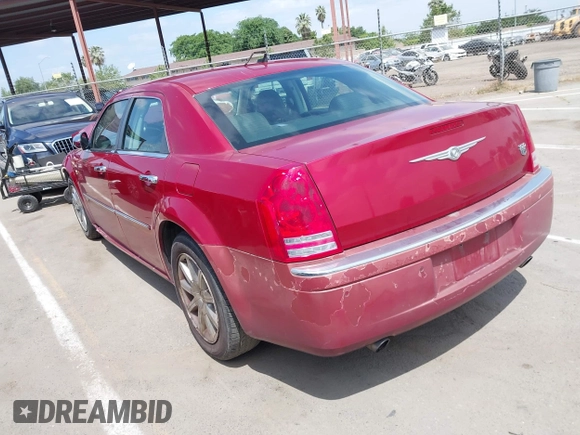 2008 Chrysler 300 C Hemi with VIN 2C3LA63H38H193822, listed as a IAAI auction lot 42043405 with 108,945 mi miles. Bid and sale history available at carsss.com. Image 3.