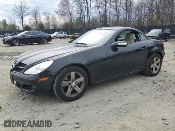 2008 Mercedes-Benz SLK-Class 3.0L with VIN WDBWK54F98F177511, listed as a Copart auction lot 51162175 with 62,082 mi miles and Salvage Title. Bid and sale history available at carsss.com. Image 1.