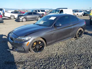 2016 BMW 2 Series 228i z VIN WBA1F9C52GV545125, wystawiony jako IAAI lot #41692429 z przebiegiem 89 183 mil mil oraz . Historia ofert i sprzedaży dostępna na DreamBid. Obrazek 2.