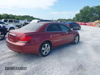 2005 Acura RL z VIN JH4KB165X5C019378, wystawiony jako IAAI lot #42208293 z przebiegiem 177 933 mil mil oraz . Historia ofert i sprzedaży dostępna na DreamBid. Obrazek 4.