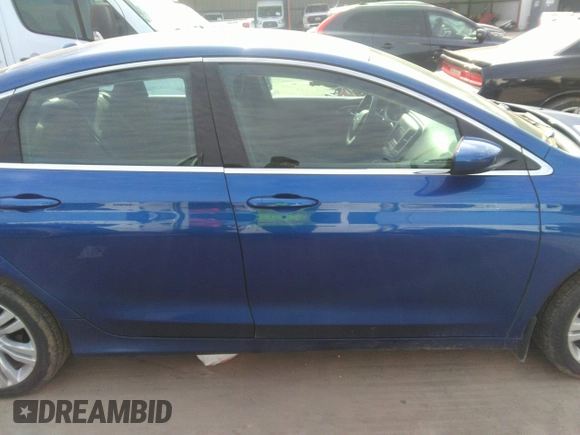 2015 Chrysler 200 Limited with VIN 1C3CCCAB9FN563232, listed as a IAAI auction lot 41543836 with 80,263 mi miles. Bid and sale history available at carsss.com. Image 13.