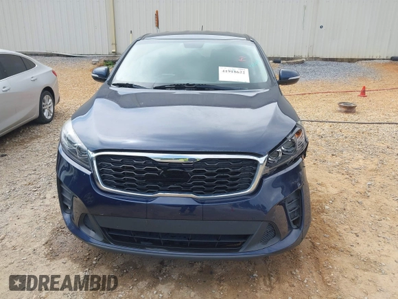 2019 Kia Sorento LX with VIN 5XYPG4A32KG505075, listed as a IAAI auction lot 41918622 with 103,650 mi miles. Bid and sale history available at carsss.com. Image 11.