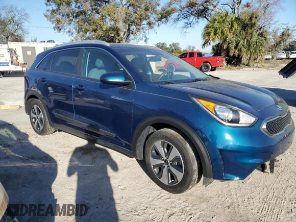 2017 Kia Niro FE with VIN KNDCB3LC3H5055071, listed as a Copart auction lot 85649084 with 0 mi miles and Salvage Title. Bid and sale history available at carsss.com. Image 4.