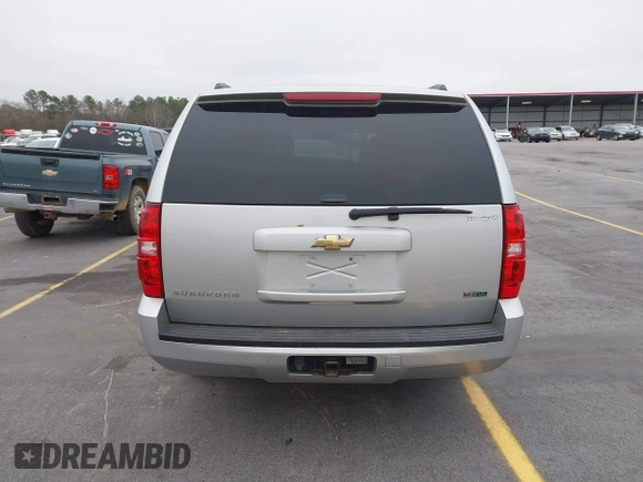 2010 Chevrolet Suburban Commercial with VIN 1GNUKHE30AR186320, listed as a IAAI auction lot 41544991 with 216,037 mi miles and . Bid and sale history available at DreamBid. Image 16.