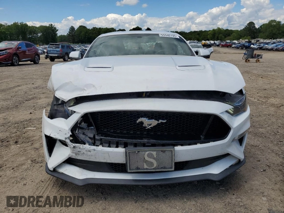 2019 Ford Mustang GT z VIN 1FA6P8CF1K5151669, wystawiony jako Copart lot #55946135 z przebiegiem 109 434 mil mil oraz Czysty tytuł • Clean title. Historia ofert i sprzedaży dostępna na DreamBid. Obrazek 5.