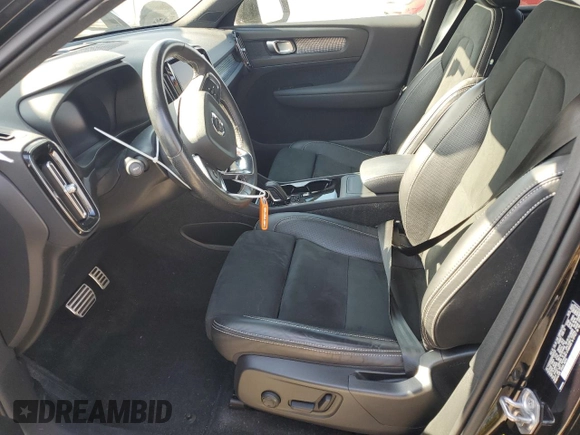 2021 Volvo XC40 z VIN YV4ED3UR2M2567418, wystawiony jako Copart lot #54073465 z przebiegiem 20 221 mil mil oraz Szkoda całkowita • Salvage title. Historia ofert i sprzedaży dostępna na DreamBid. Obrazek 7.