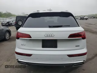 2024 Audi Q5 S line Premium z VIN WA1GAAFY1R2142917, wystawiony jako Copart lot #55572275 z przebiegiem 2 450 mil mil oraz Szkoda całkowita • Salvage title. Historia ofert i sprzedaży dostępna na DreamBid. Obrazek 6.