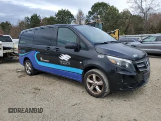 2020 Mercedes-Benz Metris with VIN W1WV0FEY6L3686351, listed as a Copart auction lot 82871044 with 96,538 mi miles and Clean Title. Bid and sale history available at DreamBid. Image 4.
