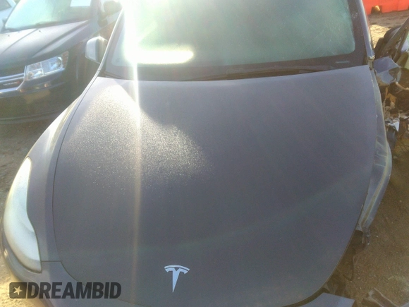 2022 Tesla Model Y Long Range with VIN 7SAYGDEE9NF424928, listed as a IAAI auction lot 41807225 with Not Provided miles and . Bid and sale history available at carsss.com. Image 10.
