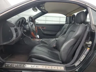 2002 Mercedes-Benz SLK 320 z VIN WDBKK65F12F250431, wystawiony jako Copart lot #86139214 z przebiegiem 72 356 mil mil oraz Czysty tytuł • Clean title. Historia ofert i sprzedaży dostępna na DreamBid. Obrazek 7.