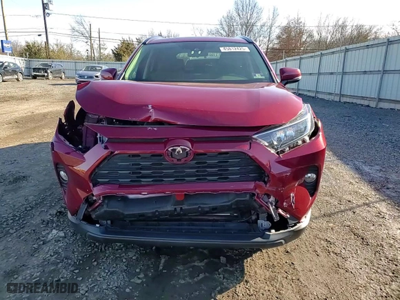 2019 Toyota RAV4 XLE with VIN JTMP1RFV8KD042527, listed as a Copart auction lot 45812425 with 36,886 mi miles and Salvage Title. Bid and sale history available at carsss.com. Image 11.