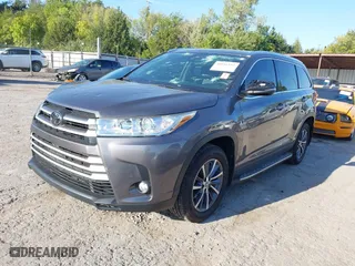 2019 Toyota Highlander SE with VIN 5TDJZRFH7KS950268, listed as a IAAI auction lot 40516162 with 37,868 mi miles. Bid and sale history available at carsss.com. Image 2.