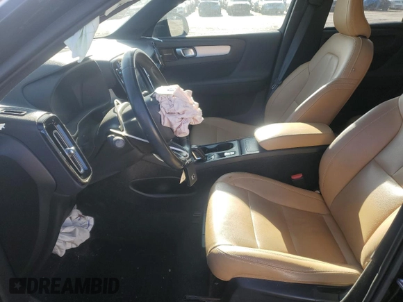 2019 Volvo XC40 Momentum с VIN YV4162UK5K2147350, выставлен на аукционе Copart как лот 48823265 с пробегом 61 029 миль миль и Списание • Salvage title. История ставок и продаж доступна на DreamBid. Изображение 7.