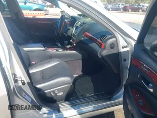 2010 Lexus LS 460 z VIN JTHCL5EFXA5006440, wystawiony jako IAAI lot #41988811 z przebiegiem 162 599 mil mil oraz . Historia ofert i sprzedaży dostępna na DreamBid. Obrazek 5.