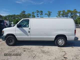 2012 Ford Econoline Cargo Commercial z VIN 1FTNE2EL3CDB10480, wystawiony jako IAAI lot #41861428 z przebiegiem 152 065 mil mil oraz . Historia ofert i sprzedaży dostępna na DreamBid. Obrazek 14.