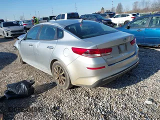 2019 Kia Optima LX with VIN 5XXGT4L35KG359896, listed as a IAAI auction lot 41849243 with 140,975 mi miles. Bid and sale history available at carsss.com. Image 3.