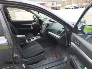 2014 Subaru Outback 2.5i Premium with VIN 4S4BRBCC8E3210007, listed as a IAAI auction lot 42035346 with 157,700 mi miles. Bid and sale history available at carsss.com. Image 5.