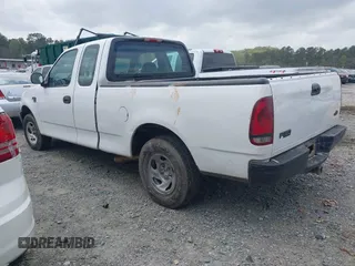 2001 Ford F-150 XL z VIN 1FTRX17W81NB41082, wystawiony jako IAAI lot #41943194 z przebiegiem 207 544 mil mil oraz . Historia ofert i sprzedaży dostępna na DreamBid. Obrazek 3.