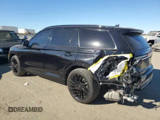 2023 Lincoln Aviator Reserve z VIN 5LM5J7WC1PGL14599, wystawiony jako Copart lot #42214515 z przebiegiem 70 737 mil mil oraz Szkoda całkowita • Salvage title. Historia ofert i sprzedaży dostępna na DreamBid. Obrazek 2.