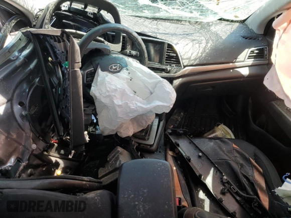 2018 Hyundai Elantra SEL z VIN KMHD84LF9JU518440, wystawiony jako Copart lot #53699415 z przebiegiem Nie podano mil oraz Szkoda całkowita • Salvage title. Historia ofert i sprzedaży dostępna na DreamBid. Obrazek 8.