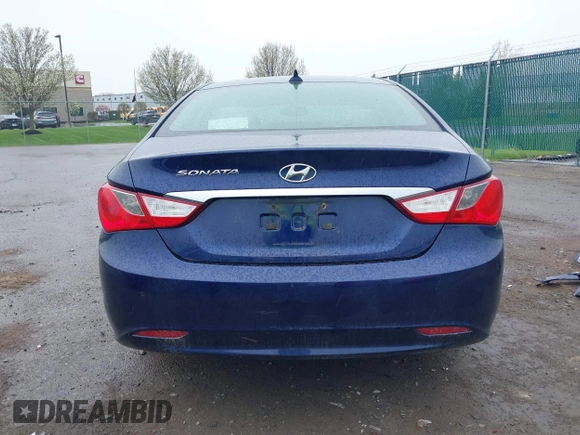 2013 Hyundai Sonata GLS z VIN 5NPEB4AC7DH712823, wystawiony jako IAAI lot #42132737 z przebiegiem 108 993 mil mil oraz . Historia ofert i sprzedaży dostępna na DreamBid. Obrazek 16.