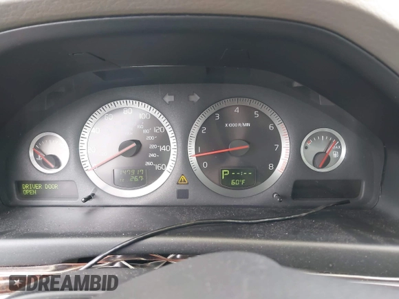 2006 Volvo S80 with VIN YV1TS592361444561, listed as a IAAI auction lot 41569509 with 147,917 mi miles. Bid and sale history available at carsss.com. Image 7.