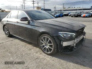 2022 Mercedes-Benz E 350 with VIN W1KZF8DB8NB080388, listed as a Copart auction lot 43158605 with 46,105 mi miles and Salvage Title. Bid and sale history available at DreamBid. Image 4.