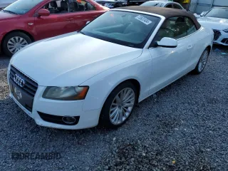 2012 Audi A5 Premium z VIN WAUCFAFH3CN007334, wystawiony jako Copart lot #73822404 z przebiegiem 51 916 mil mil oraz Szkoda całkowita • Salvage title. Historia ofert i sprzedaży dostępna na DreamBid. Obrazek 1.