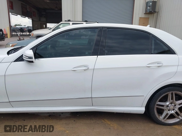 2013 Mercedes-Benz E 350 Luxury with VIN WDDHF8JB6DA766434, listed as a IAAI auction lot 42644688 with 170,250 mi miles and . Bid and sale history available at DreamBid. Image 14.