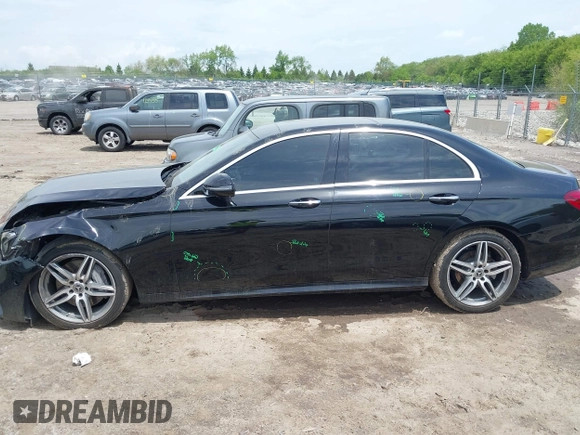 2018 Mercedes-Benz E with VIN WDDZF4KB2JA381699, listed as a IAAI auction lot 39407980 with 52,865 mi miles. Bid and sale history available at carsss.com. Image 14.