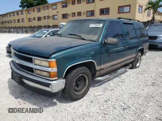 1995 Chevrolet Tahoe z VIN 1GNEC13K1SJ439759, wystawiony jako Copart lot #57784845 z przebiegiem 190 566 mil mil oraz Czysty tytuł • Clean title. Historia ofert i sprzedaży dostępna na DreamBid. Obrazek 1.