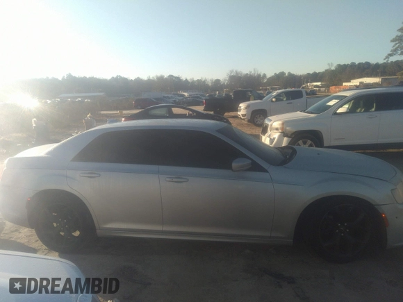 2022 Chrysler 300 Touring L with VIN 2C3CCADG4NH163145, listed as a IAAI auction lot 41188646 with 65,068 mi miles. Bid and sale history available at carsss.com. Image 13.