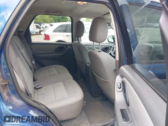 2007 Ford Escape XLT с VIN 1FMYU93177KA02872, выставлен на аукционе IAAI как лот 42356149 с пробегом 134 150 миль миль и . История ставок и продаж доступна на DreamBid. Изображение 8.