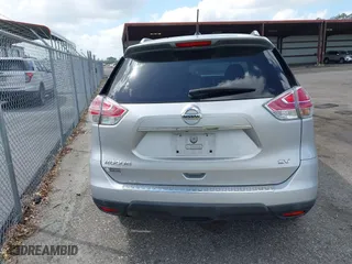 2015 Nissan Rogue SV with VIN KNMAT2MT5FP504510, listed as a IAAI auction lot 41935481 with 136,721 mi miles. Bid and sale history available at carsss.com. Image 17.