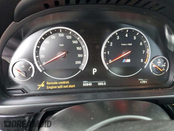 2013 BMW M5 z VIN WBSFV9C57DD096739, wystawiony jako Copart lot #59640315 z przebiegiem 85 840 mil mil oraz Czysty tytuł • Clean title. Historia ofert i sprzedaży dostępna na DreamBid. Obrazek 9.