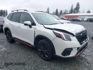 2022 Subaru Forester Sport with VIN JF2SKAJC5NH509075, listed as a IAAI auction lot 41977015 with 35,872 mi miles. Bid and sale history available at carsss.com. Image 1.