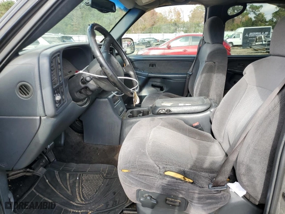 2002 Chevrolet Silverado 1500HD LT with VIN 1GCGK13U82F207121, listed as a Copart auction lot 79967784 with 343,097 mi miles and Clean Title. Bid and sale history available at carsss.com. Image 7.