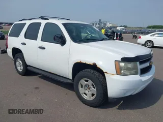 2008 Chevrolet Tahoe LTZ с VIN 1GNFK13098J251358, выставлен на аукционе IAAI как лот 42391957 с пробегом 221 808 миль миль и . История ставок и продаж доступна на DreamBid. Изображение 1.