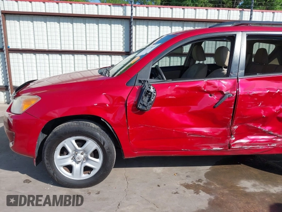 2012 Toyota RAV4 with VIN 2T3ZF4DV9CW136470, listed as a IAAI auction lot 41872821 with 149,588 mi miles. Bid and sale history available at carsss.com. Image 17.