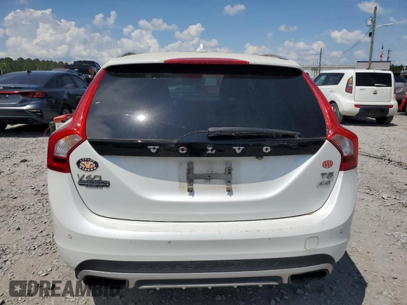 2016 Volvo V60 T5 z VIN YV4612HK0G1015978, wystawiony jako Copart lot #54699005 z przebiegiem 95 121 mil mil oraz Czysty tytuł • Clean title. Historia ofert i sprzedaży dostępna na DreamBid. Obrazek 6.