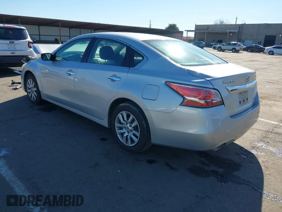 2014 Nissan Altima SV with VIN 1N4AL3AP4EC403967, listed as a IAAI auction lot 41557234 with 243,410 mi miles and . Bid and sale history available at DreamBid. Image 3.