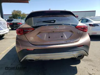 2017 Infiniti QX30 Luxury with VIN SJKCH5CR6HA027820, listed as a Copart auction lot 68570184 with 0 mi miles and Salvage Title. Bid and sale history available at carsss.com. Image 6.