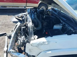 2007 Chevrolet Silverado 1500HD LS z VIN 1GCGK13UX7F199725, wystawiony jako IAAI lot #42098940 z przebiegiem Nie podano mil oraz . Historia ofert i sprzedaży dostępna na DreamBid. Obrazek 6.