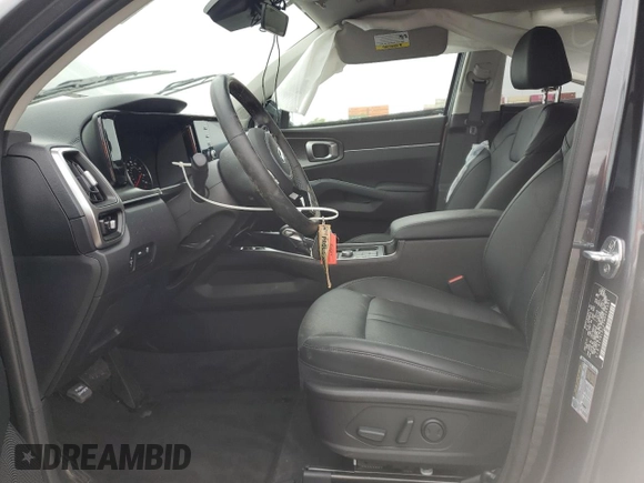 2021 Kia Sorento S z VIN 5XYRLDLC7MG063981, wystawiony jako Copart lot #58169745 z przebiegiem 6 606 mil mil oraz Szkoda całkowita • Salvage title. Historia ofert i sprzedaży dostępna na DreamBid. Obrazek 7.