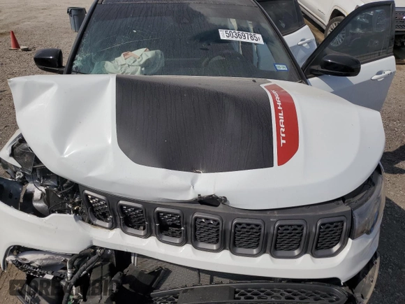 2024 Jeep Compass Trailhawk with VIN 3C4NJDDN5RT579213, listed as a Copart auction lot 50369785 with 5,333 mi miles and Salvage title. Bid and sale history available at DreamBid. Image 12.