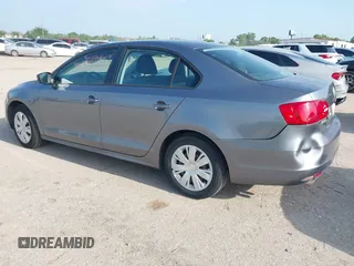 2012 Volkswagen Jetta S с VIN 3VW2K7AJ6CM349407, выставлен на аукционе IAAI как лот 42228611 с пробегом 178 252 миль миль и . История ставок и продаж доступна на DreamBid. Изображение 3.