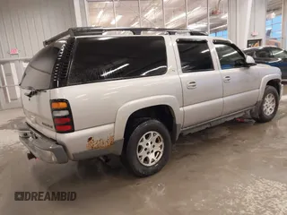2004 Chevrolet Suburban Z71 with VIN 3GNFK16T24G213519, listed as a IAAI auction lot 41552418 with 244,017 mi miles. Bid and sale history available at carsss.com. Image 4.