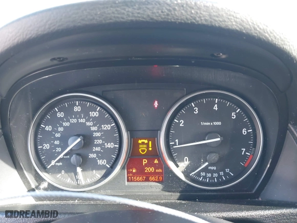 2014 BMW X1 xDrive28i with VIN WBAVL1C58EVY11143, listed as a IAAI auction lot 41396236 with 115,667 mi miles. Bid and sale history available at carsss.com. Image 7.