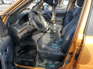 2008 Land Rover LR2 SE z VIN SALFS24N38H024126, wystawiony jako Copart lot #83403254 z przebiegiem Nie podano mil oraz Nie do naprawy • Non repairable. Historia ofert i sprzedaży dostępna na DreamBid. Obrazek 7.